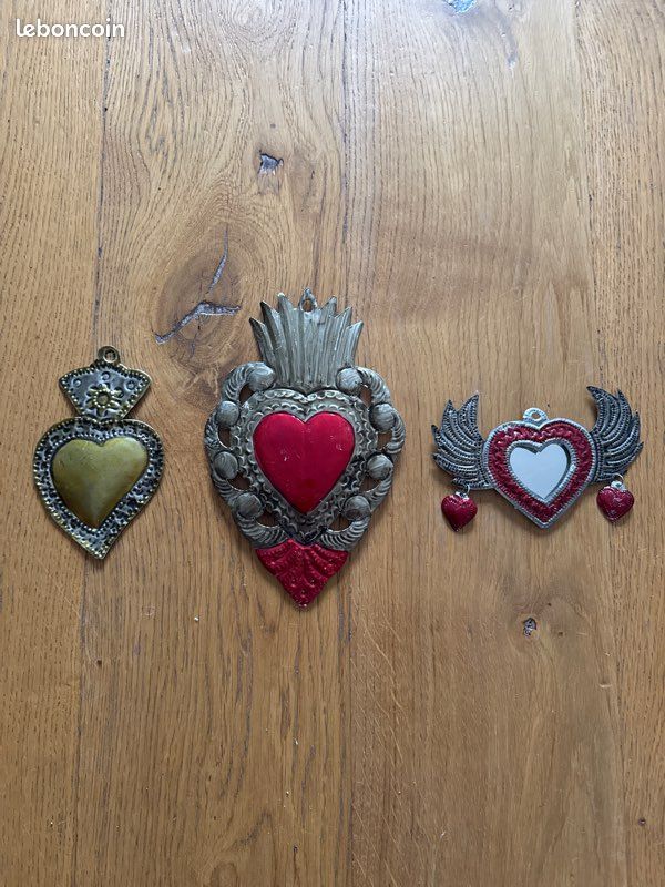 Cœur Ex-Voto Mexicain Rouge En Métal Embossé - 14x9 Cm D D 1013871