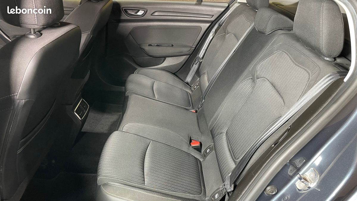 RENAULT MEGANE IV 1.5 BLUE DCI 115ch ESTATE BUSINESS EDC (image 4)