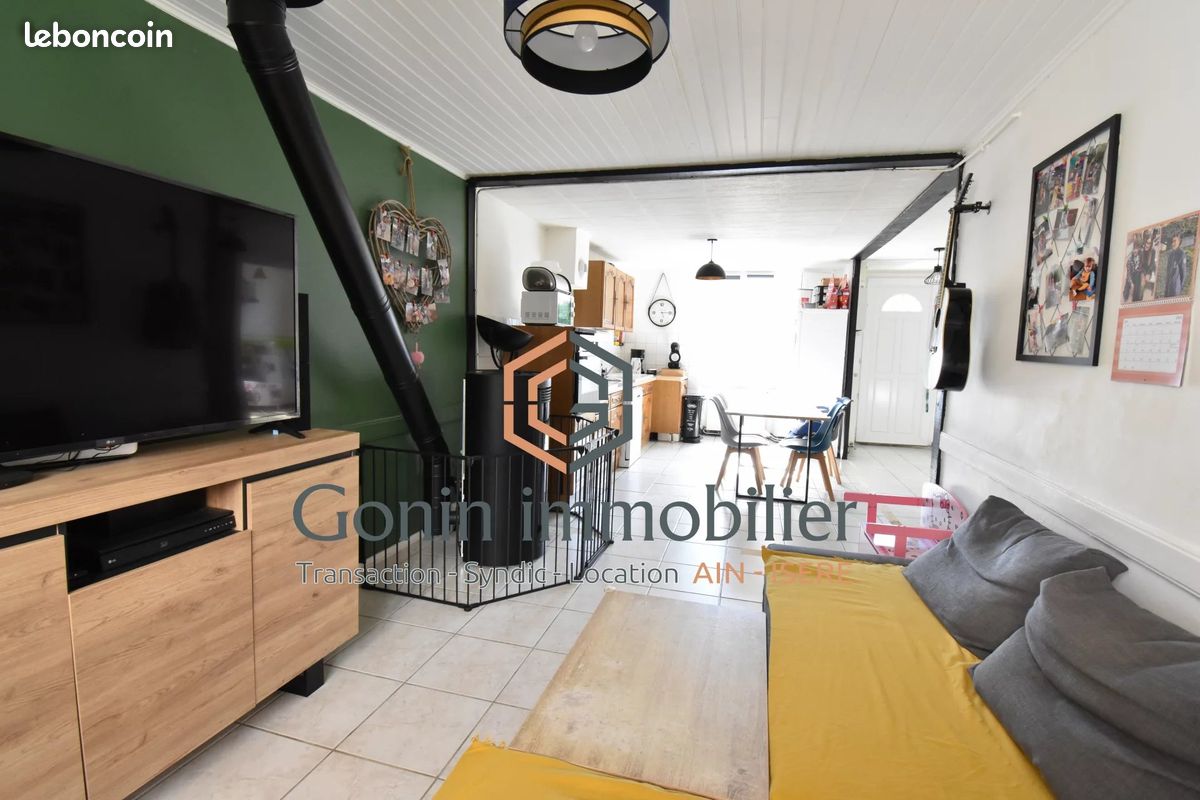 Maison 5 pièces 101 m² · à Saint-Jean-le-Vieux · 101 m² · 210 000 €