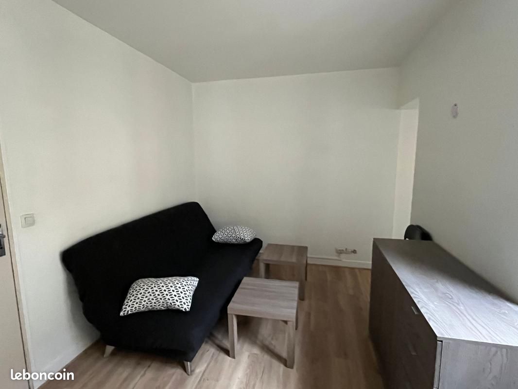 Appartement 1 pièce 17 m² · à Reims · 17 m² · 370 €