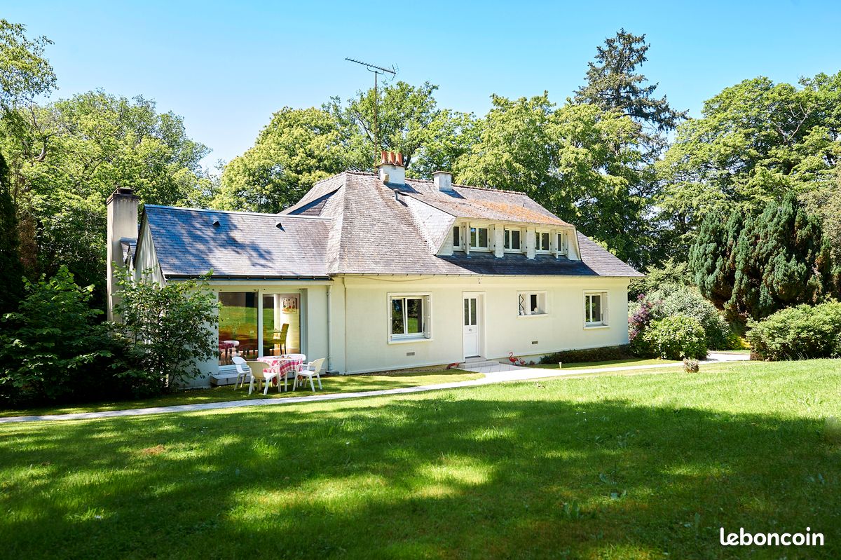 Maison 9 pièces 194 m² · à Château-Renault · 194 m² · 360 000 €