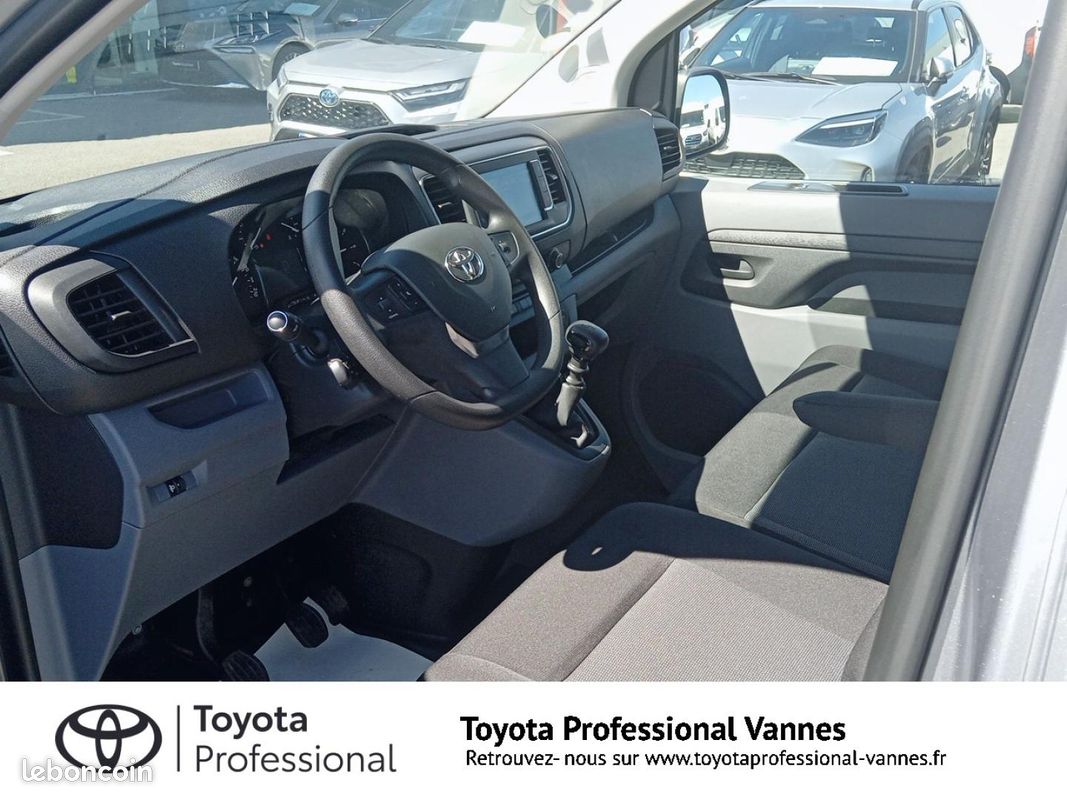 Toyota PROACE Combi Long 1.5 120 D-4D Dynamic MY20 (image 6)