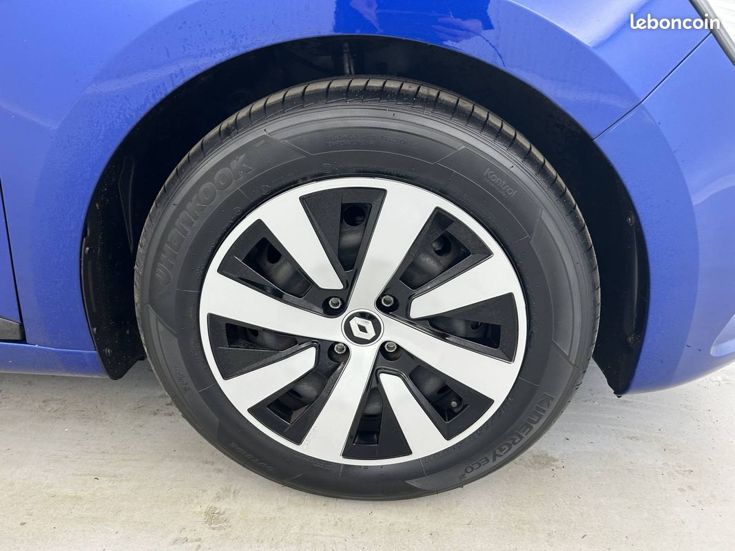 RENAULT Clio TCe 90 Equilibre (image 21)