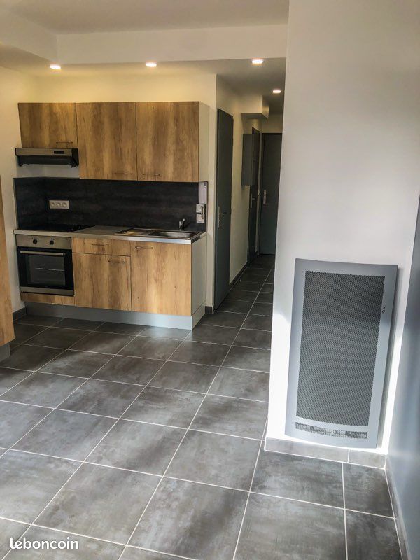 Appartement 1 pièce 24 m² · à Grenoble · 24 m² · 570 €