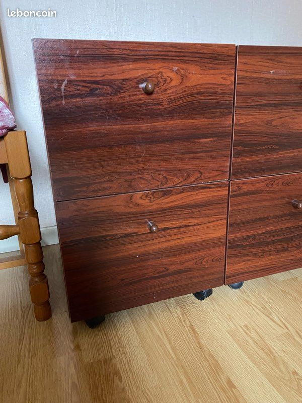 Bureau (image 8)