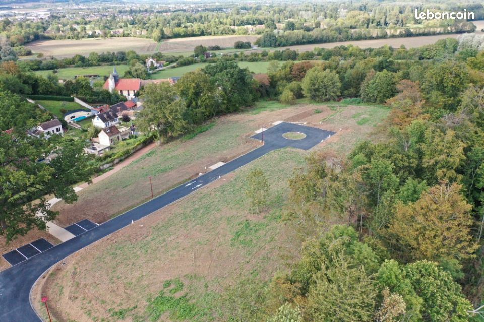 Terrain 2 090 m² Le Vaudreuil · 105 000 €