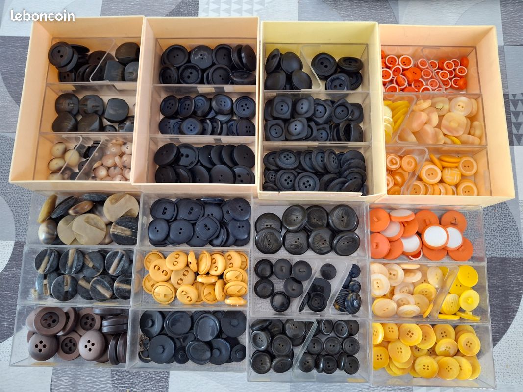 Gros lot de boutons (image 3)