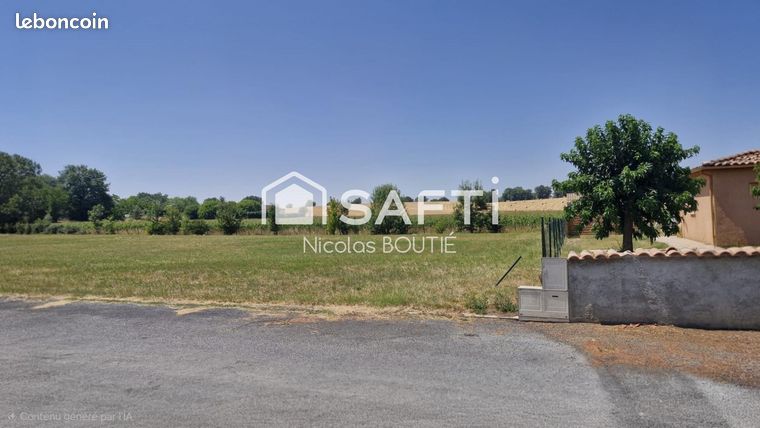 Terrain 1236 m² LESCOUT