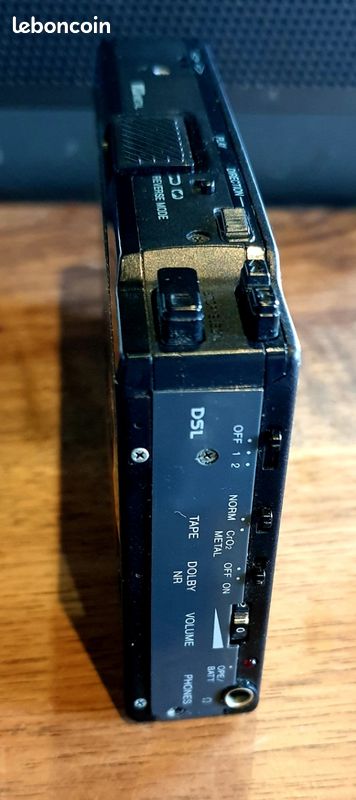 Walkman Vintage Aiwa HS-P202 - Lecteur Cassette Portable - Noir - Occasion