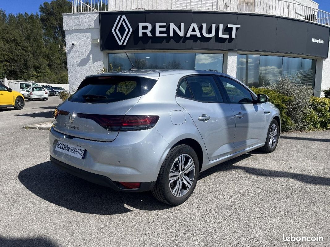 RENAULT MEGANE 1.3 TCe 140 IV Evolution (image 4)