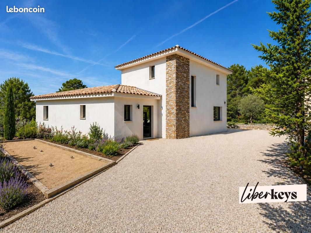 Maison 4 pièces 124 m² · à Lambesc · 124 m² · 685 000 €