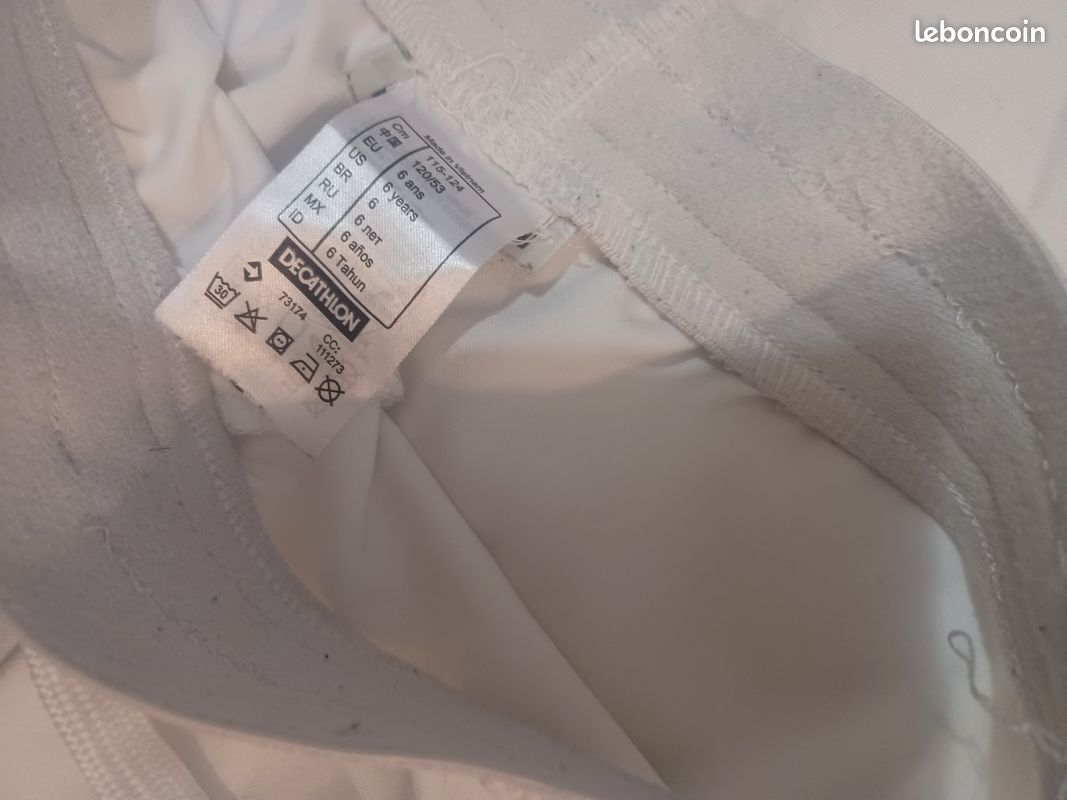Lot 3 vêtements garçon 6 ans (image 3)