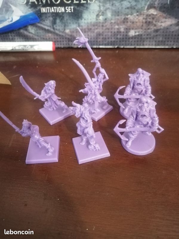 Figurine Zombie / Squelette (image 1)