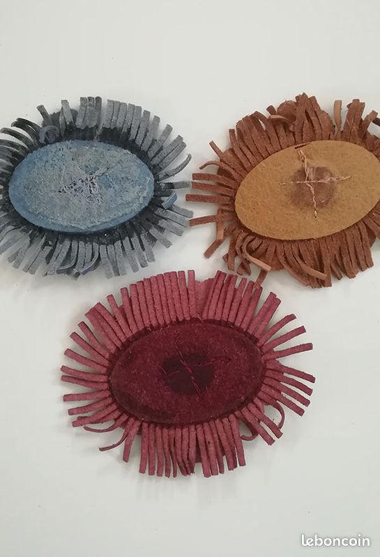 Fleurs en cuir, appliques (image 2)