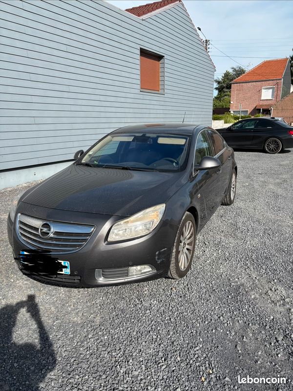 Voiture Opel insignia 2.0 130 (image 1)