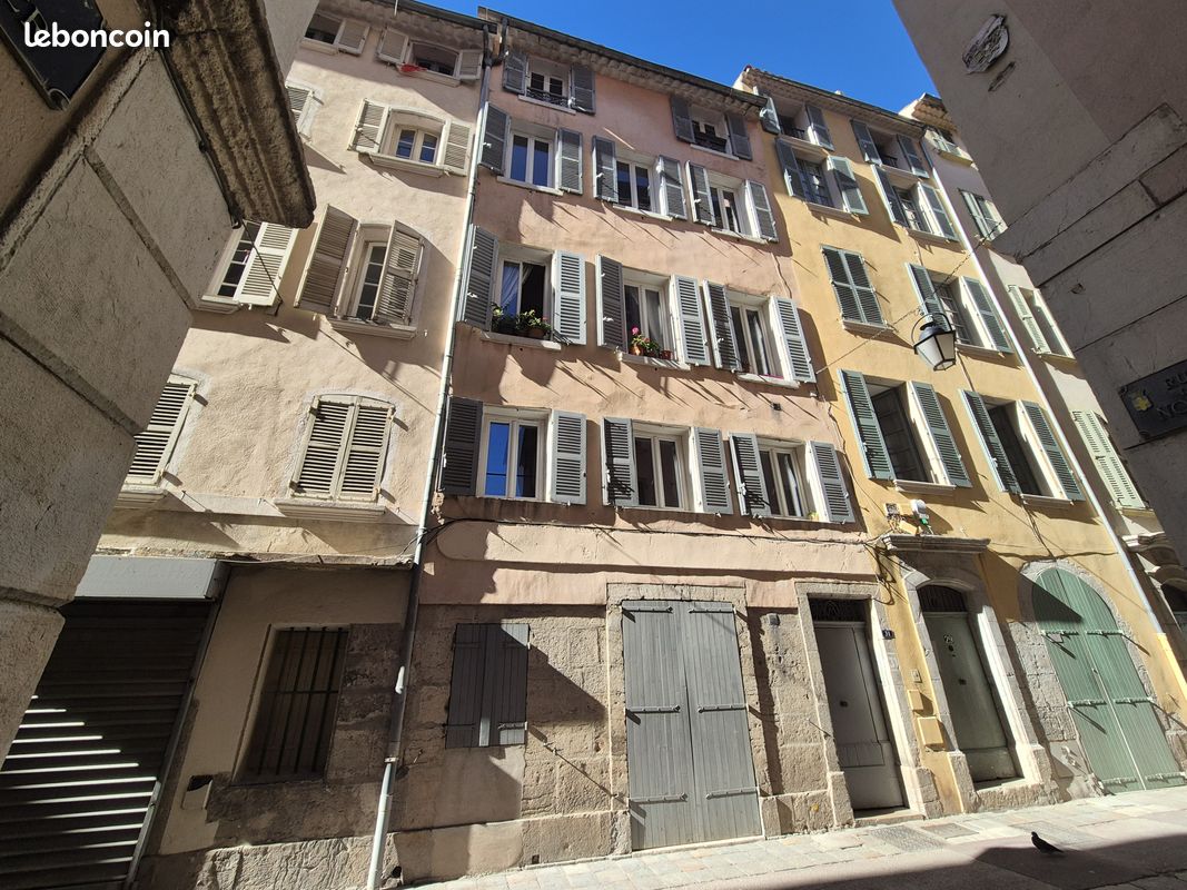 Immeuble 11 pièces 223 m² · à Toulon · 223 m² · 499 000 €