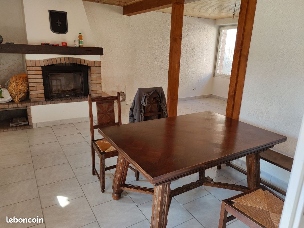 Table bois ancienne et 6 chaises (image 2)