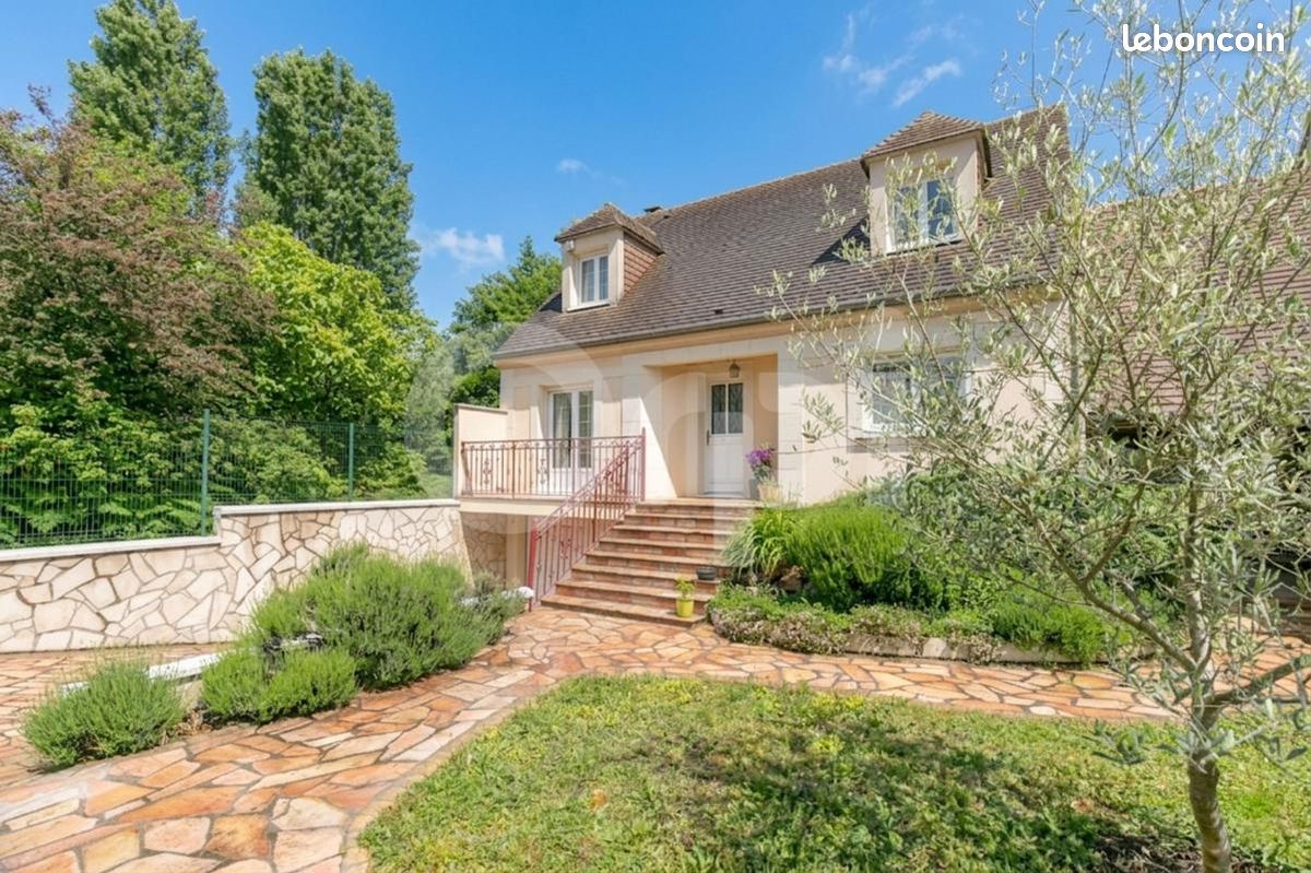Maison 5 pièces 125 m² · à Courtry · 125 m² · 425 000 €