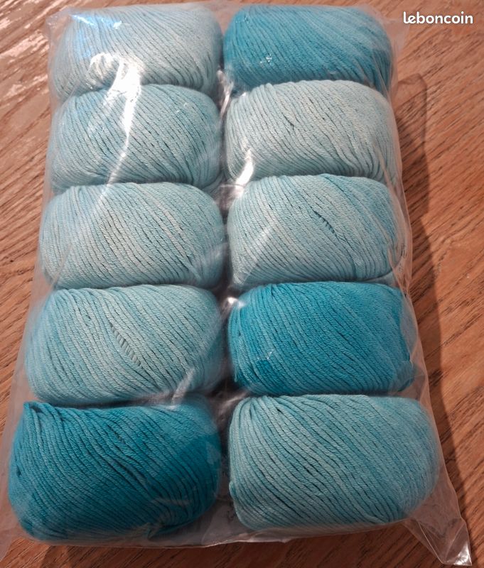 Lot De 10 Pelotes Phildar Bouclettes D'Été - Laine Acrylique/polyamide Bleue - Aiguilles 3.5