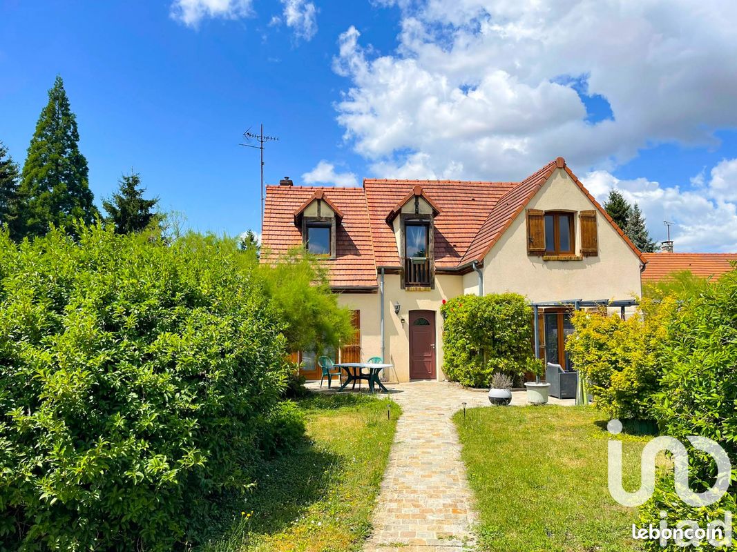 Maison 7 pièces 142 m² · à Auvers-Saint-Georges · 142 m² · 420 000 €