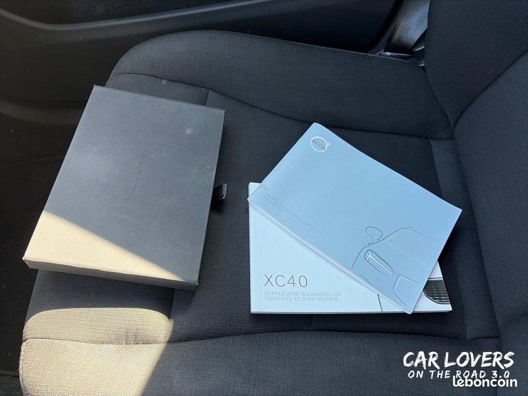 VOLVO XC40 D3 AdBlue 150 ch Geartronic 8 Momentum (image 30)