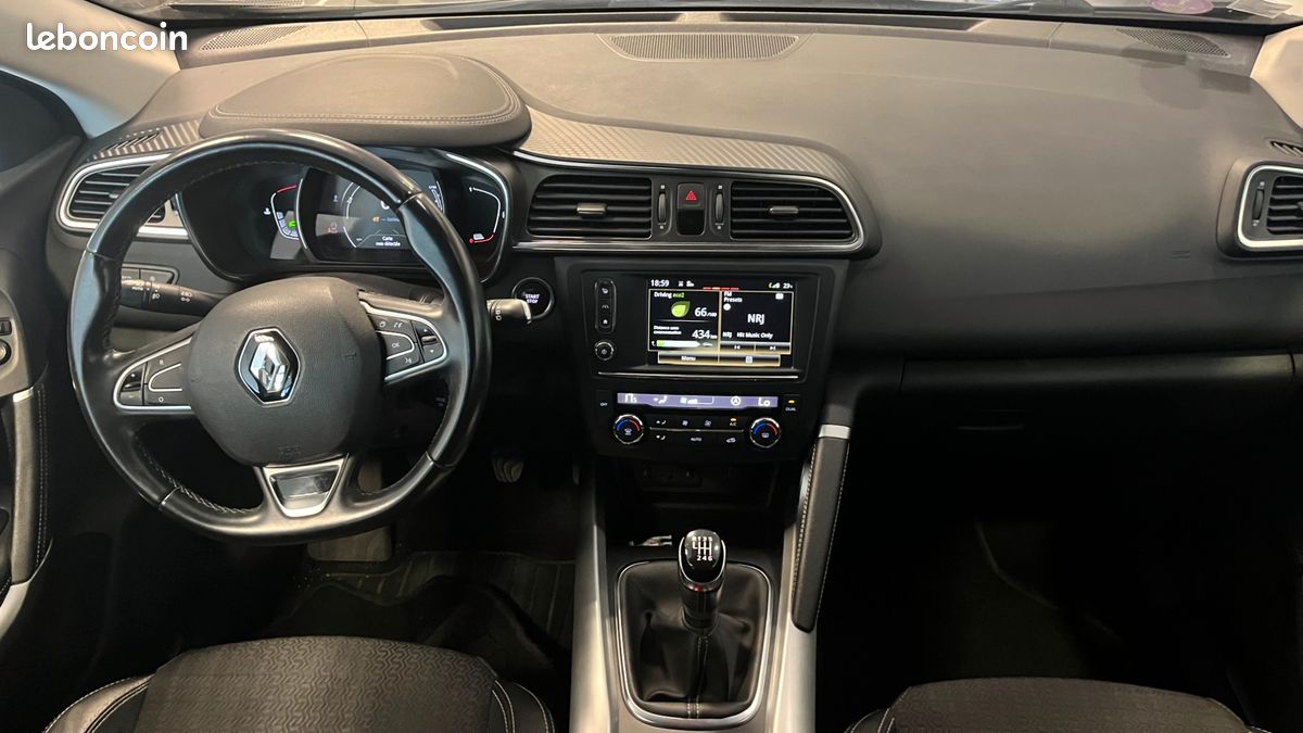 RENAULT KADJAR 1.2 TCE 130 ENERGY ARMOR LUx (image 3)