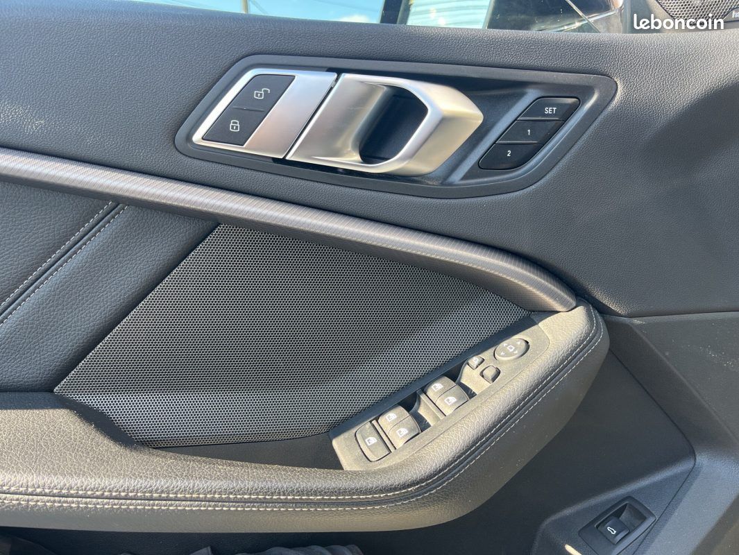 BMW SERIE 1 F M135IA XDRIVE PACK M PERFORMANCE 306 ch 2021 (image 19)