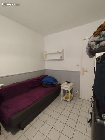Studio 1 pièce 13 m²