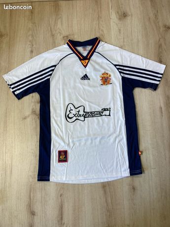 Maillot de foot : les meilleurs prix sur le neuf et l'occasion