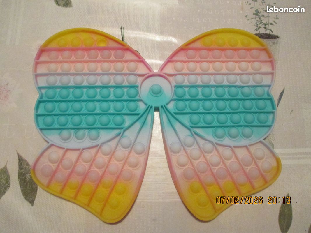 Papillon Push and Pop Bubble (image 1)