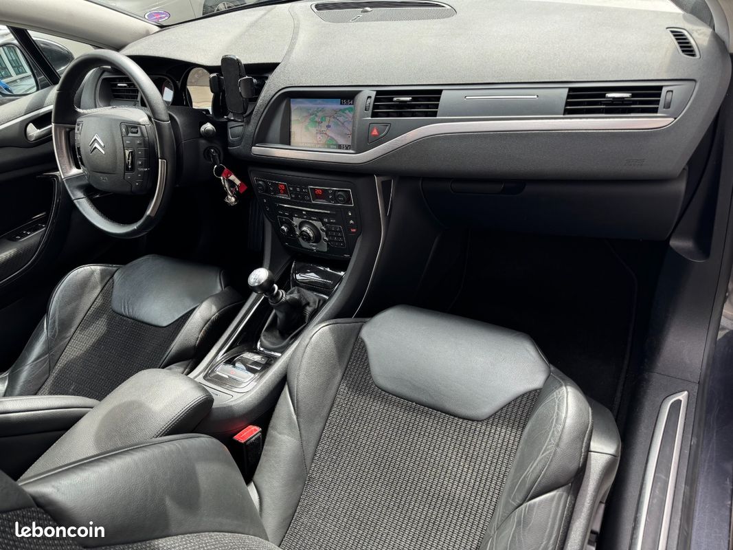 CITROEN C5 HDi 160ch Exclusive+ - Suivi d'Entretien Complet (image 29)