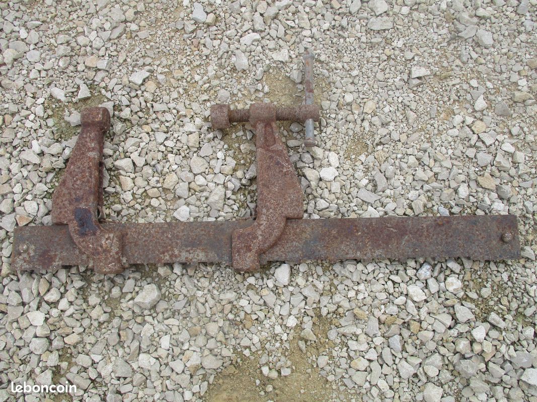 Ancien serre-joint très robuste (image 2)
