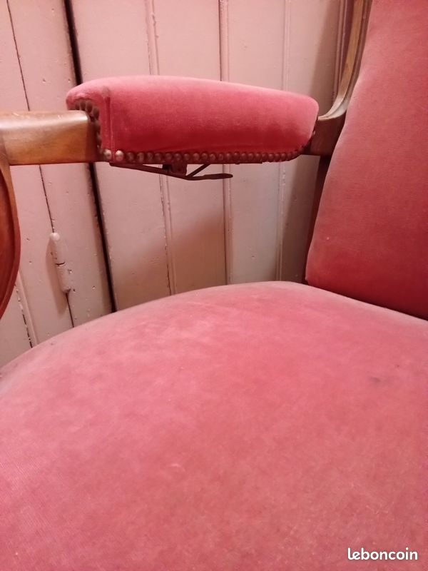 Fauteuil velour et bois (image 3)