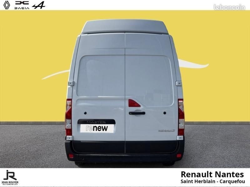 Renault Master Fg F3500 L3H3 2.3 Blue dCi 135ch Confort Euro6 (image 19)