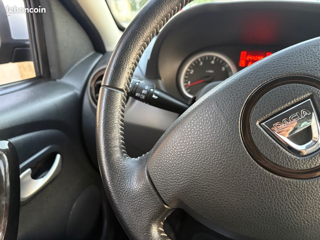 Dacia Duster 1.5 DCI 110 4X2 Prestige (image 14)