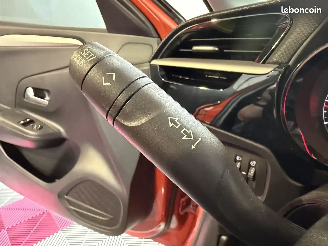 Opel CORSA 1.2 Turbo 100ch Edition - ENTRETIEN A JOUR - BOUGIES CHANGEES - PNEUS AVANTS NEUFS - CARPLAY (image 19)