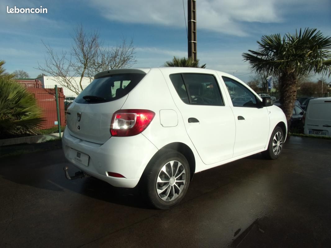Dacia Sandero 1.5 dCi 75 FAP Ambiance (image 8)