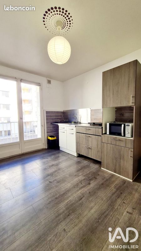 Appartement 3 pièces 58 m² · à Saint-Étienne · 58 m² · 640 €/mois