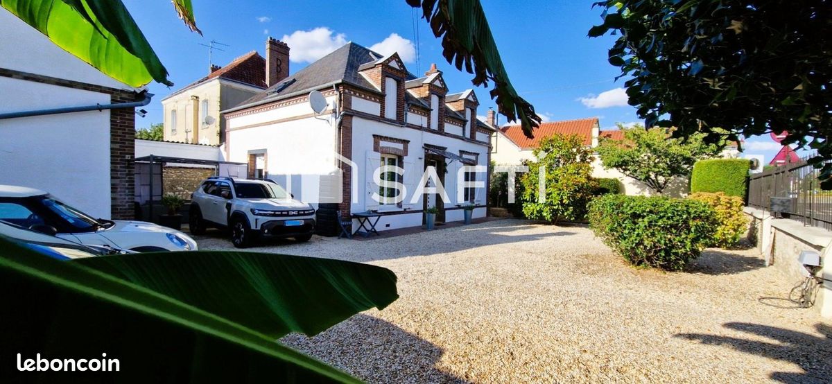 Maison 6 pièces 117 m² · à Ézy-sur-Eure · 117 m² · 329 900 €