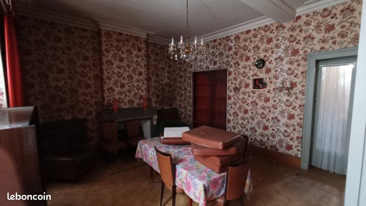 Maison 14 pièces 265 m² · à Pamiers · 265 m² · 90 000 €