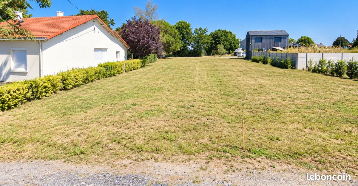 Terrain 750 m² · à Pont-Saint-Martin · 145 000 €