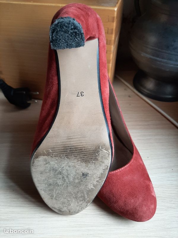Escarpins talons dain rouge t37 (image 3)