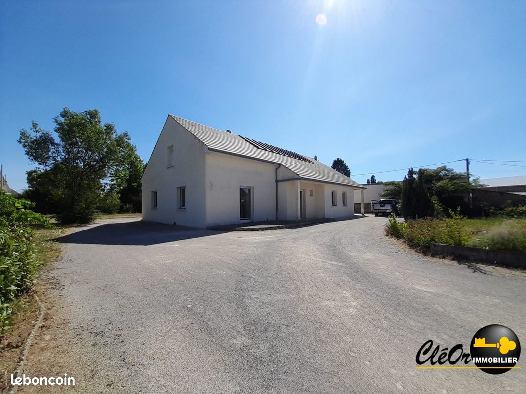 Maison 4 pièces 245 m² · à Saint-Usage · 245 m² · 339 000 €