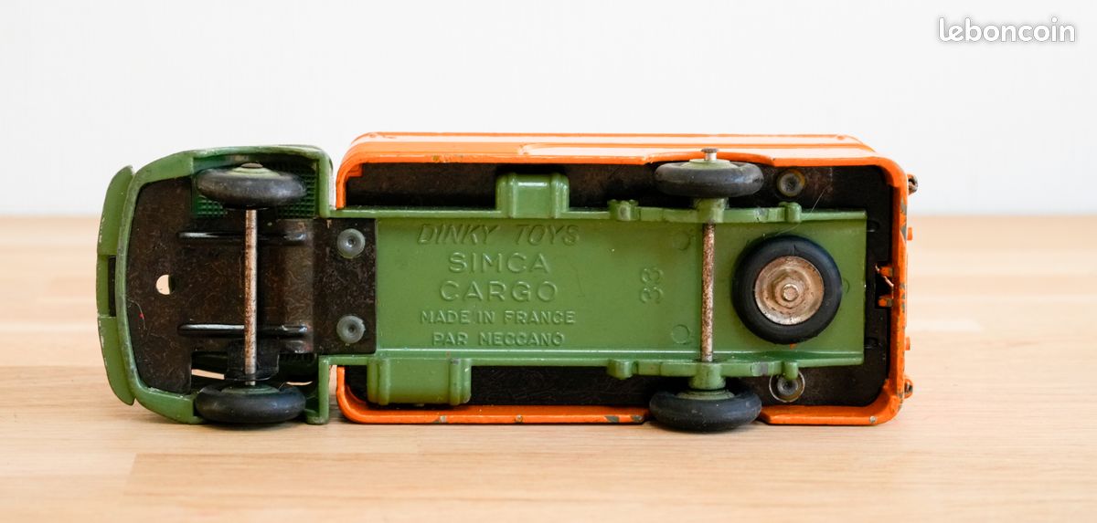 Dinky Toys France 33B / 578 - Simca Cargo benne 1/55