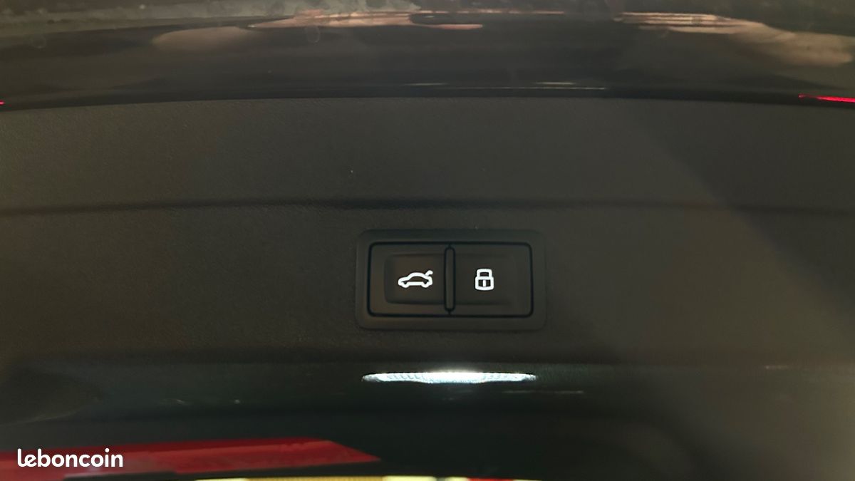 Audi s5 avant 3.0 tfsi 367 hybrid quattro s-tronic bva (image 18)