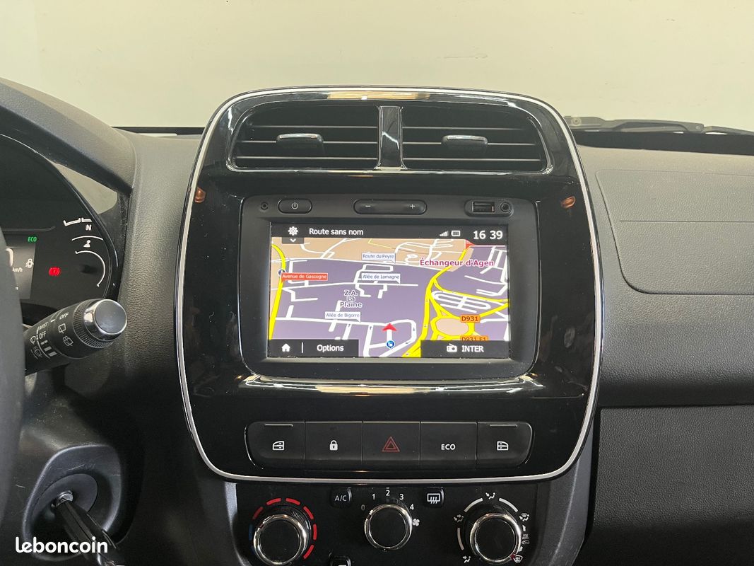 Dacia spring essential (image 16)