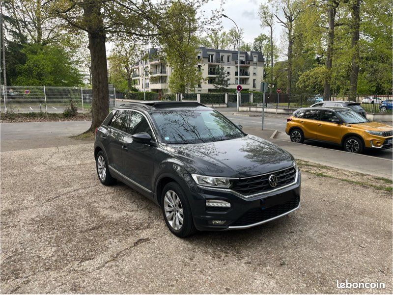 Volkswagen T-Roc (image 2)