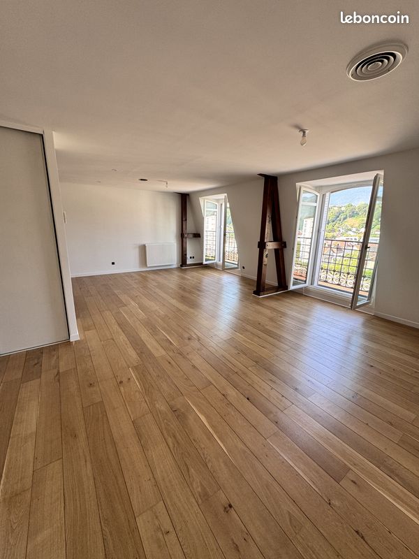 Appartement 3 pièces 77 m² · à Aix-les-Bains · 77 m² · 1 195 €/mois