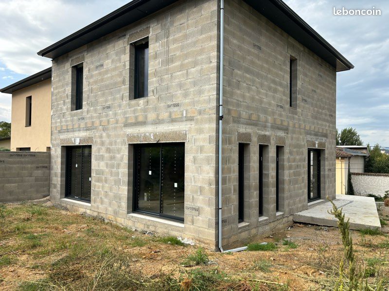 Maison 5 pièces 130 m² · à Pont-Évêque · 130 m² · 275 000 €