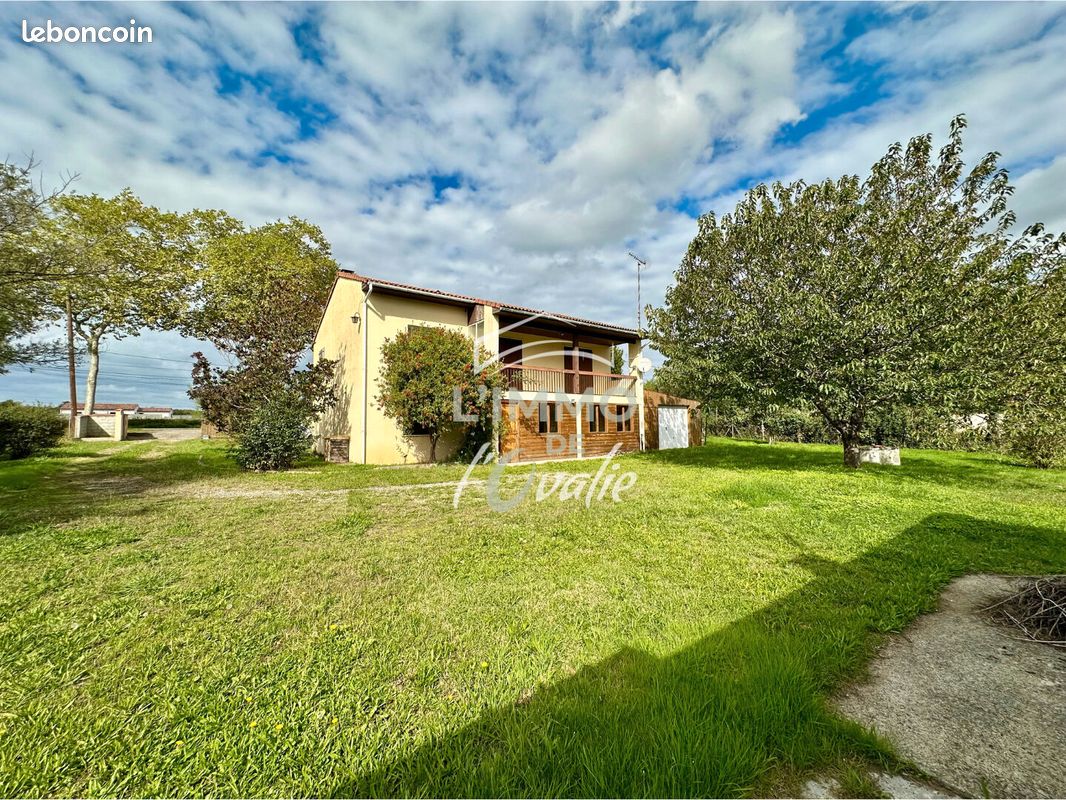 Maison 10 pièces 221 m² · à Gratens · 221 m² · 249 000 €